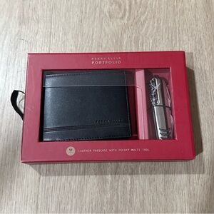Perry Ellis Men's Leather Passcase & Multi-Tool Set